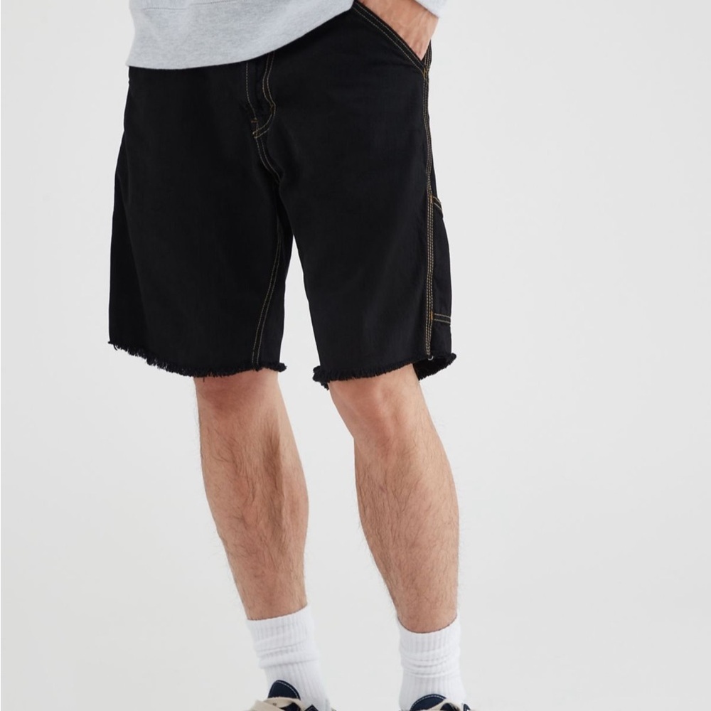 Levi's Black Cargo Shorts with Relaxed Fit